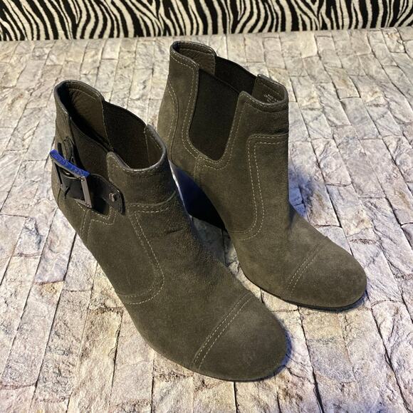 Sz 9 Tory Burch gray suede boots - Picture 1 of 12